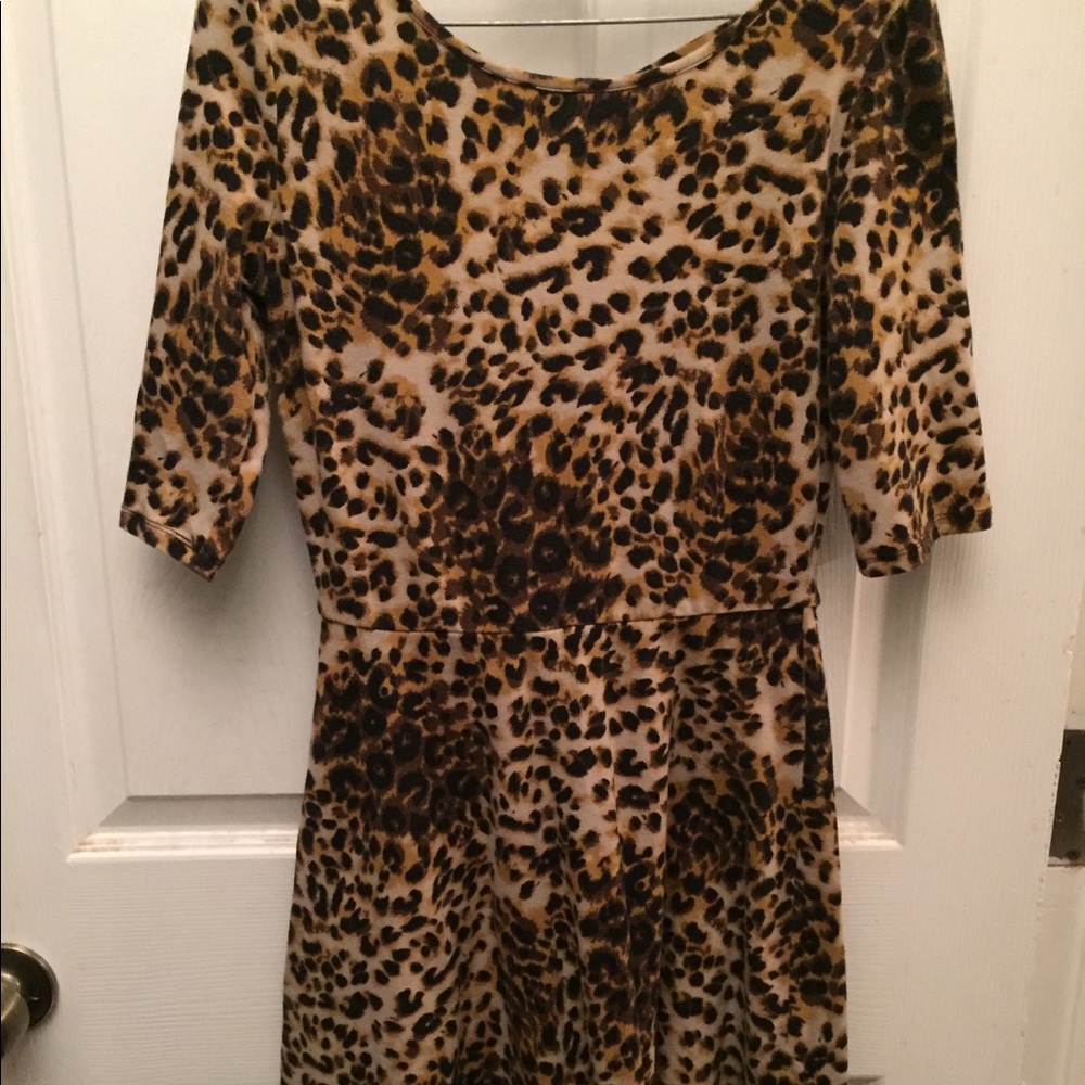 short sleeved bodycon mini dress